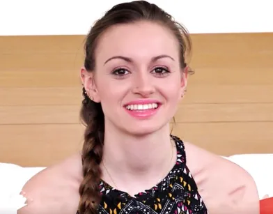 Студентка подрабатывает в жестком порно на кастинге Вудмана