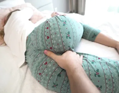 Симпатичная блондинка осуществила мечту и дала сводному брату