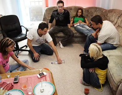 Русские студенты занимаются утренним сексом после вечеринки