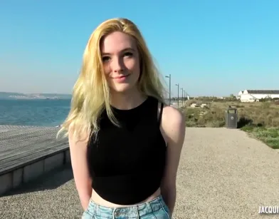 Милая незнакомка согласилась на анал