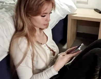 Она изменяет своему мужу